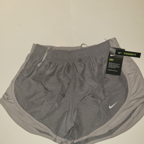 Nike Women's Tempo Dry Core 3'' Running Shorts Grey - Picture 2 of 14